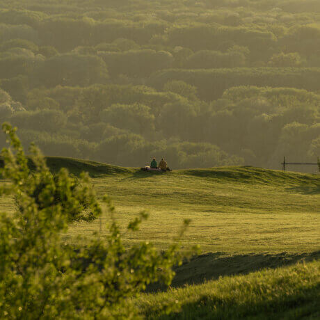 Wunderschöne Panoramaaussicht von Braunsberg über Hainburg an der Donau.