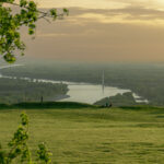 Panoramablick vom Braunsberg über Hainburg an der Donau.